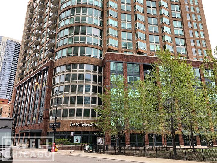 600 N Kingsbury St, Unit 808 in Chicago, IL - Building Photo