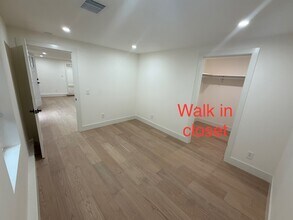 731 Valota Rd in Redwood City, CA - Building Photo - Building Photo