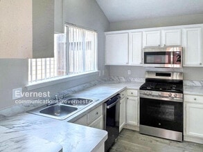922 Littleport Ln in Channelview, TX - Building Photo - Building Photo