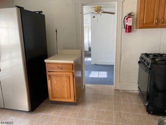 98 Arch St-Unit -4 in Butler, NJ - Building Photo - Building Photo