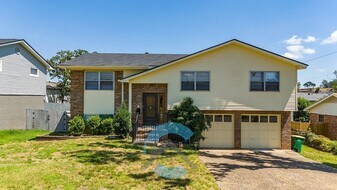 22 Pleasant Cove in Little Rock, AR - Building Photo