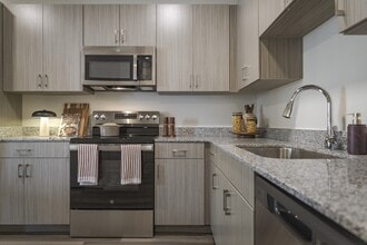 Sutton Flats in Sherman, TX - Building Photo - Building Photo