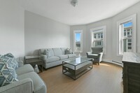 553 Dorchester Ave, Unit 2 in Boston, MA - Building Photo - Building Photo