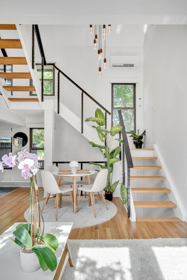 47 Cogswell Ave in Cambridge, MA - Building Photo - Building Photo