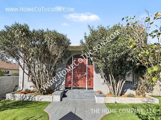 property at 425 N Park Ave