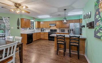 3812 Brockhampton Dr in Bryan, TX - Building Photo - Building Photo