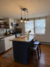 13 Myles Standish Dr, Unit #2 in Haverhill, MA - Foto de edificio - Building Photo