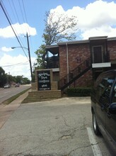 MacArthur Park Apartments in Houston, TX - Foto de edificio - Building Photo