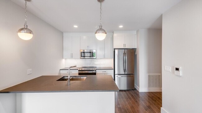434 McGrath Hwy in Somerville, MA - Foto de edificio - Building Photo
