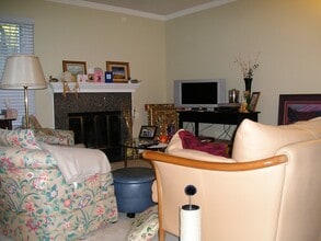 605 Canyon Oaks Dr, Unit B in Oakland, CA - Building Photo - Building Photo