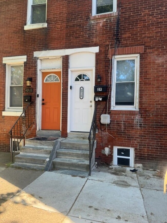 property at 4920 W Thompson St