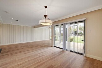 105 World of Tennis Sq in Lakeway, TX - Building Photo - Building Photo