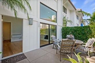 645 Costa Del Mar in Santa Barbara, CA - Building Photo - Building Photo