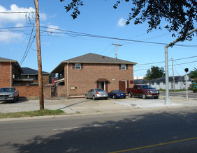 201 W Esplanade Ave in Metairie, LA - Building Photo - Building Photo