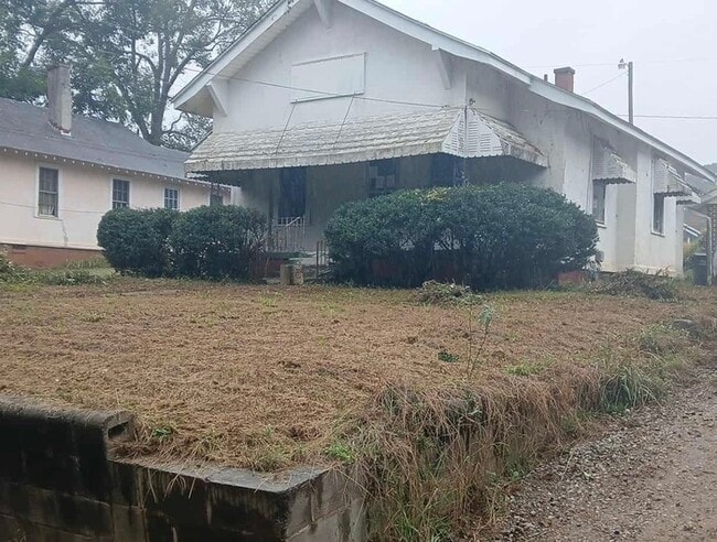 114 Cedar St in Laurens, SC - Building Photo - Building Photo