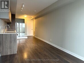 2-712 Sonic Way in Toronto, ON - Building Photo - Building Photo