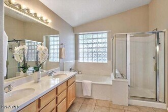 2432 E Nathan Way in Chandler, AZ - Building Photo - Building Photo