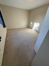 64 Whitnel Ct NE in Calgary, AB - Building Photo - Building Photo