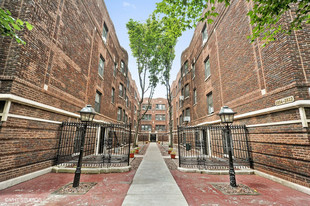 2804 - 2822 N. Cambridge Ave. in Chicago, IL - Building Photo