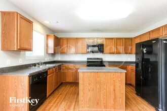 3537 Birchfield Pl in Indianapolis, IN - Foto de edificio - Building Photo