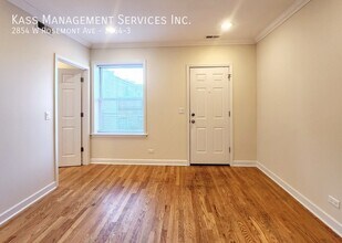 2854 W Rosemont Ave in Chicago, IL - Building Photo - Building Photo