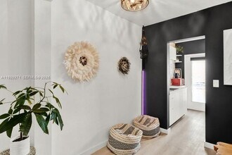 1060 Pennsylvania Ave in Miami Beach, FL - Building Photo - Building Photo