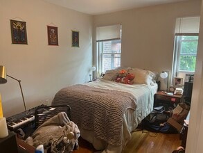 27 Symphony Rd in Boston, MA - Foto de edificio - Building Photo