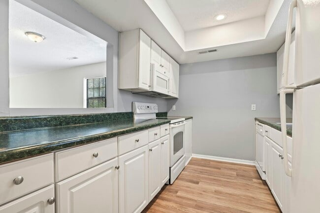 6412 Spice Bush Crescent in Myrtle Beach, SC - Building Photo - Building Photo