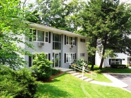 14 Arbor Hill Drive in Pleasant Valley, NY - Building Photo - Building Photo
