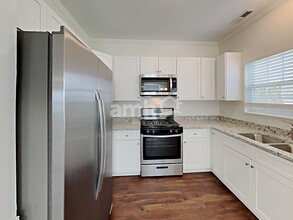 3806 Glen Lyon Dr in Matthews, NC - Building Photo - Building Photo