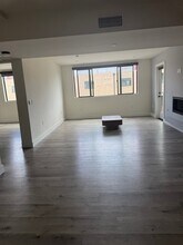 5923 Laurel Canyon Blvd in Los Angeles, CA - Building Photo - Building Photo
