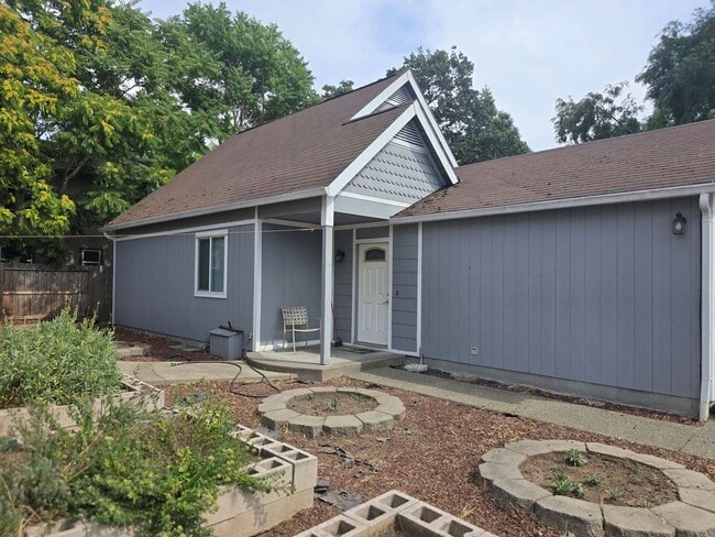 property at 731 SW Laurel St