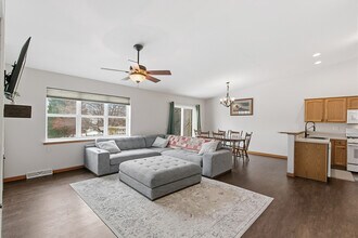 1179 St Albert the Great Ct in Sun Prairie, WI - Building Photo - Building Photo