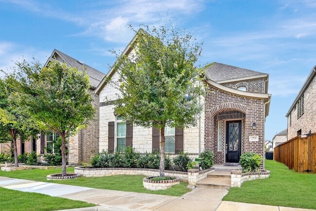 12749 Friar St in Farmers Branch, TX - Building Photo - Building Photo