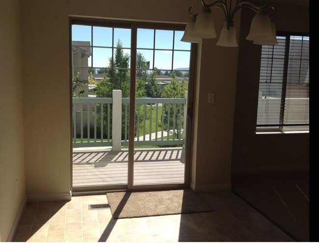 981 Independence Ave in Provo, UT - Building Photo - Building Photo