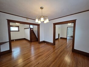 809 Tremont St in Cedar Falls, IA - Building Photo - Building Photo