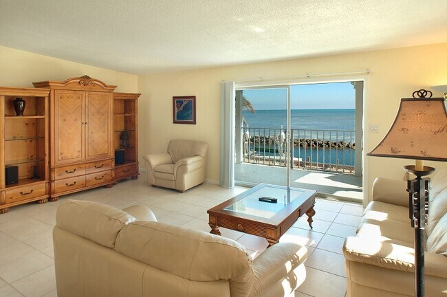 159 Dubonnet Rd in Tavernier, FL - Building Photo - Building Photo