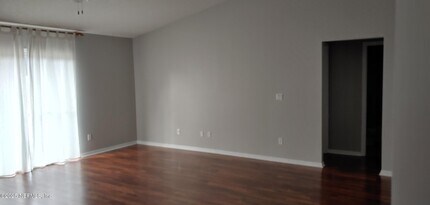 916 Hyannis Port Dr in Jacksonville, FL - Building Photo - Building Photo