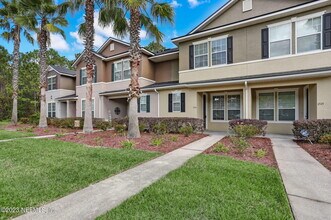 4220 Plantation Oaks Blvd in Orange Park, FL - Building Photo - Building Photo