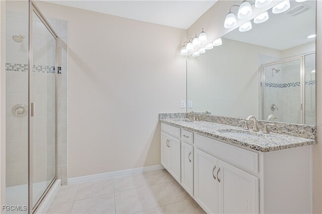 property at 3052 Royal Gardens Ave