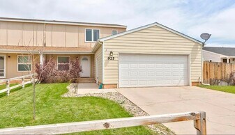 925 E Person St in Laramie, WY - Building Photo