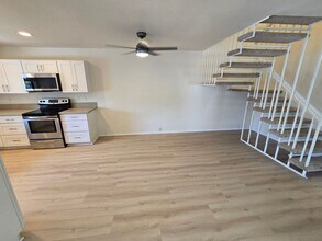 7808 Camino Noguera in San Diego, CA - Building Photo - Building Photo
