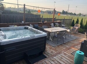 8556 Milomir St in Niagara Falls, ON - Building Photo - Building Photo