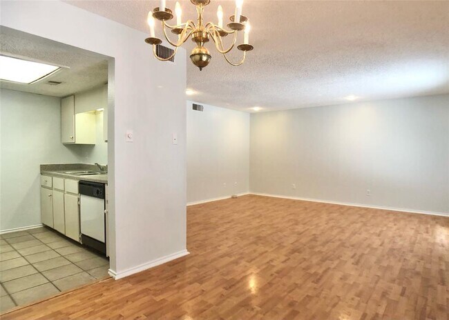 property at 2401 Leon St