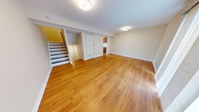 1318 Luzzo Ct in Pittsburgh, PA - Building Photo - Building Photo