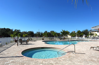 Pine Key Condominium Resort in Cape Coral, FL - Building Photo - Building Photo