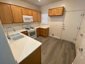 3316 Fire Eye Way in North Las Vegas, NV - Building Photo - Building Photo