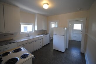 1726 Dexter Ave N in Seattle, WA - Building Photo - Building Photo