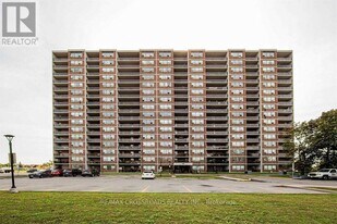 45 Sunrise Ave in Toronto, ON - Building Photo