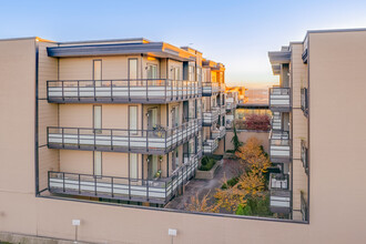 the Sevens in Burnaby, BC - Building Photo - Building Photo